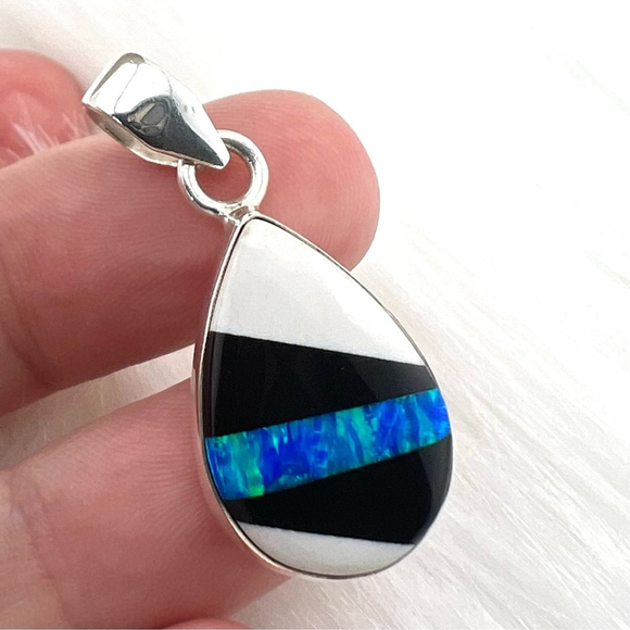 Solid Sterling Silver 925 Blue Fire Opal Pendant Shell Onyx Inlay Stripe New - Picture 6 of 9